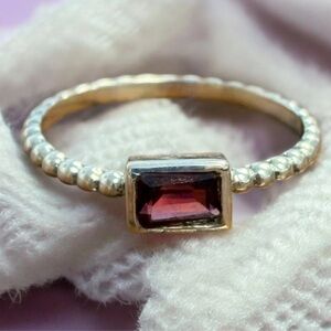 Sterling Silver Garnet Ring
